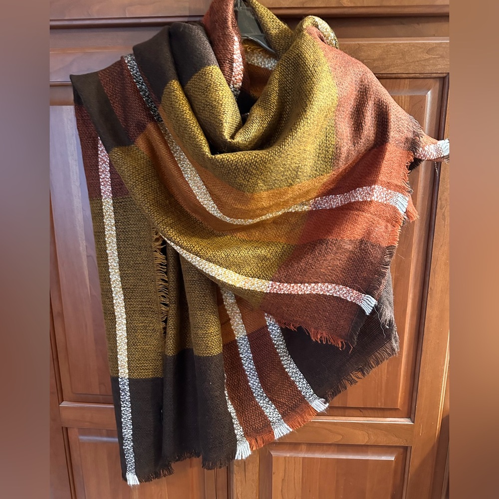 Cozy earth tone plaid shawl scarf wrap